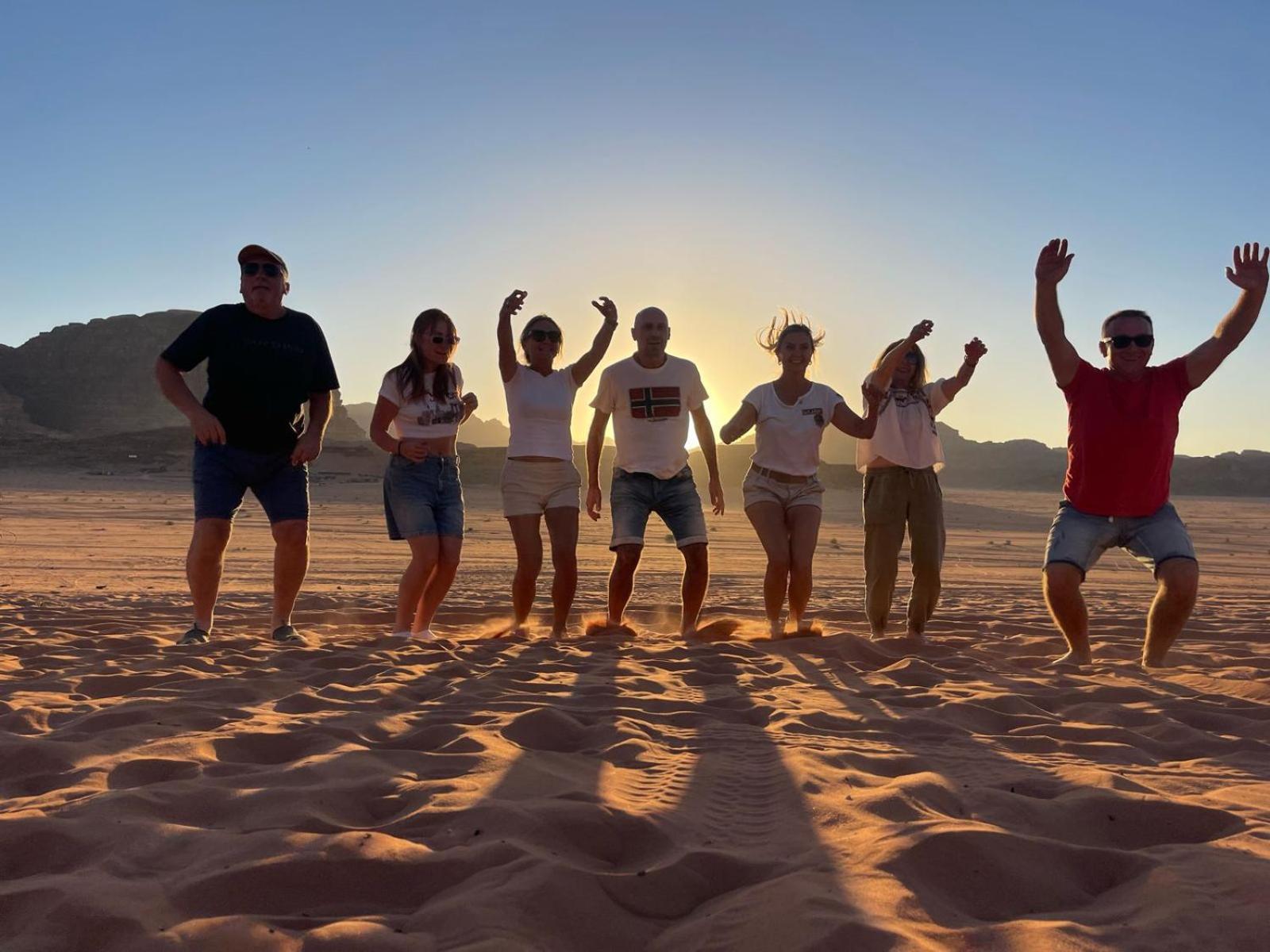 Wadi Rum Magic Camp Экстерьер фото