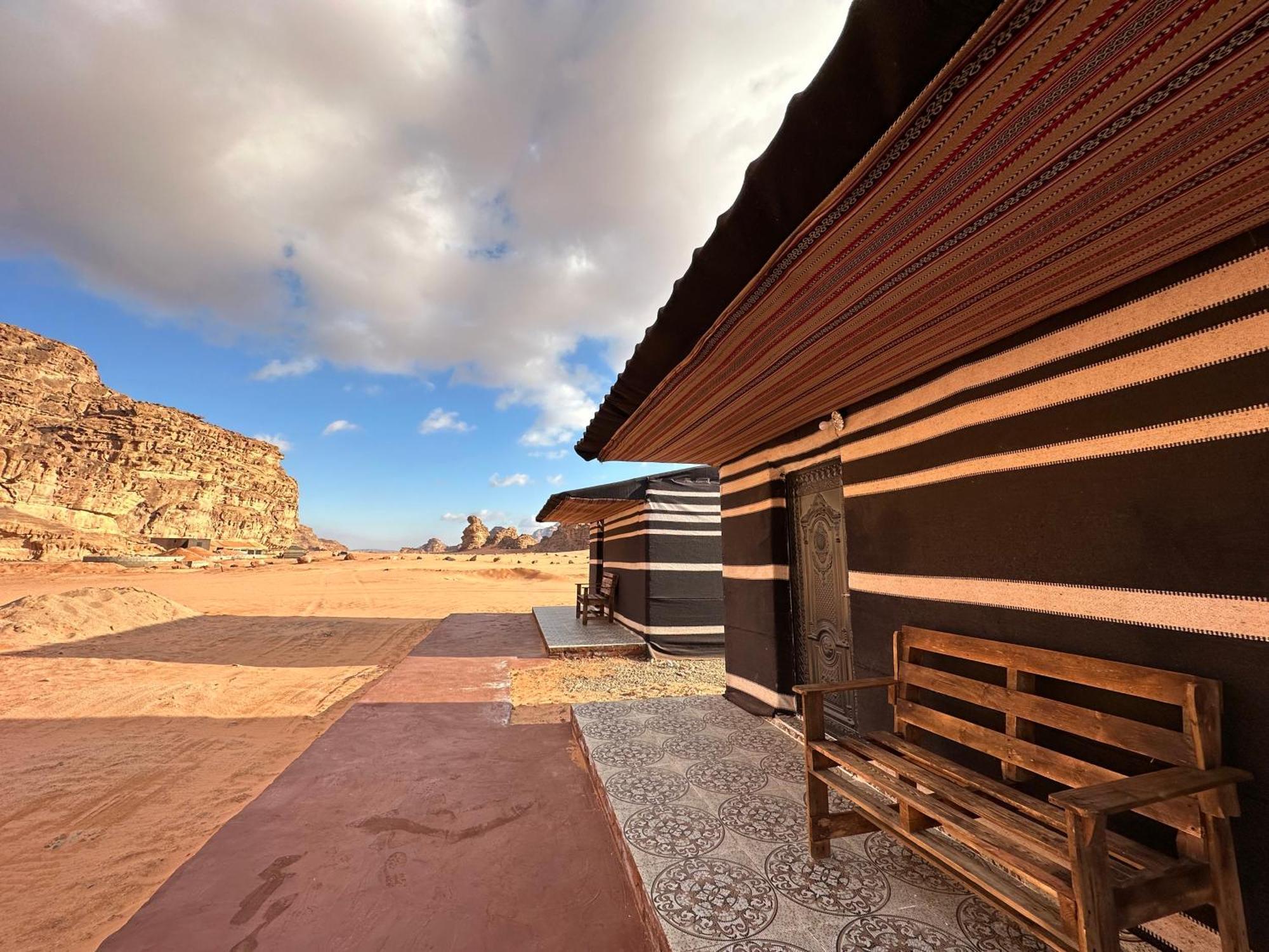 Wadi Rum Magic Camp Экстерьер фото