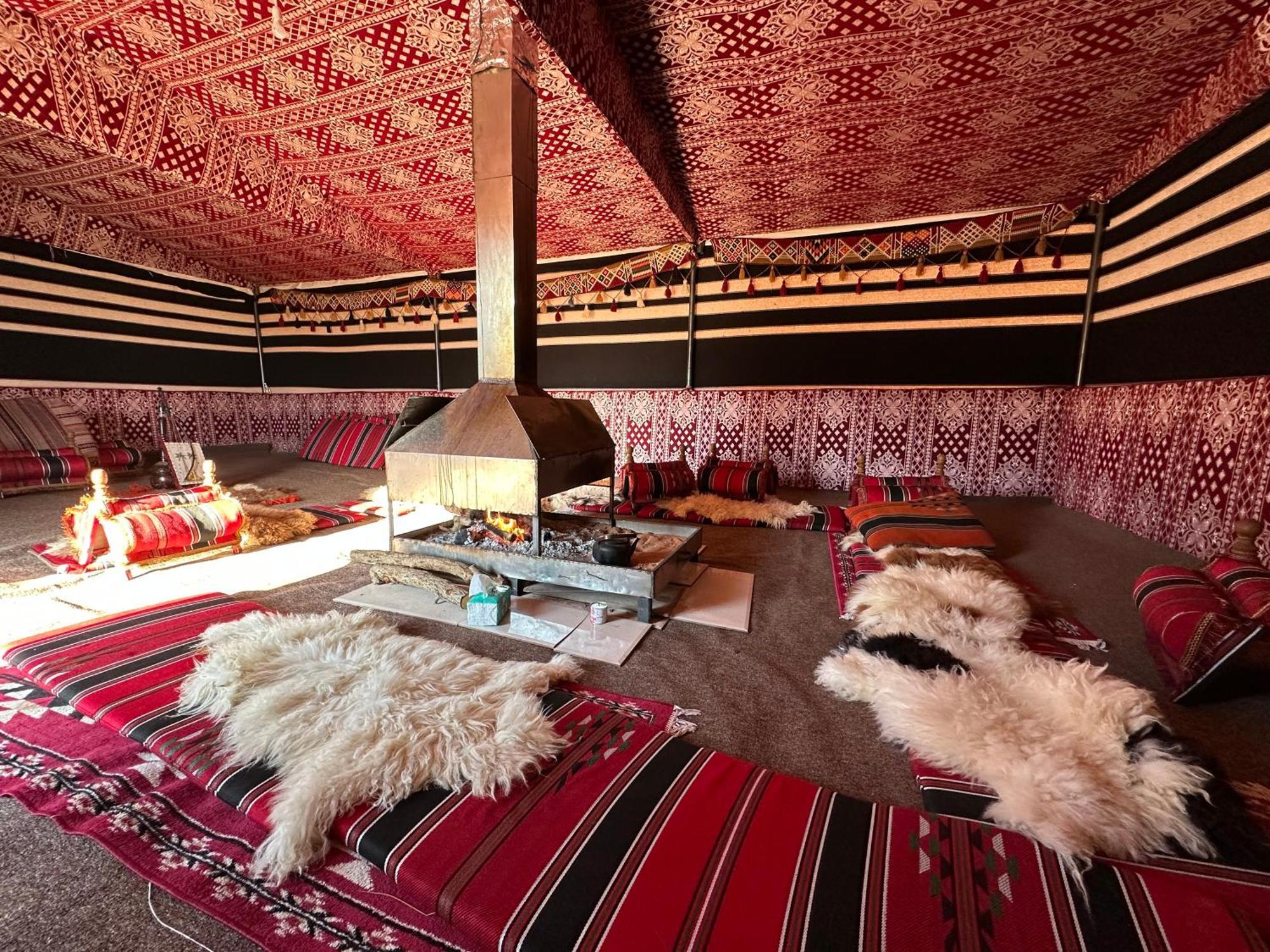 Wadi Rum Magic Camp Экстерьер фото